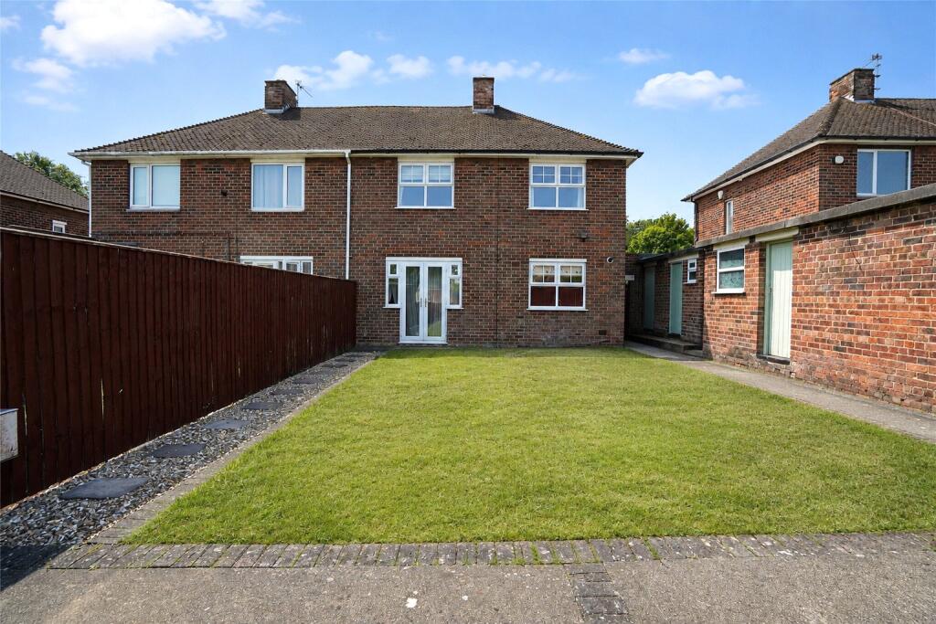 Beverley Crescent, Grimsby, N.E.Lincolnshire, DN32 photo 4