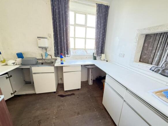 KITCHEN off