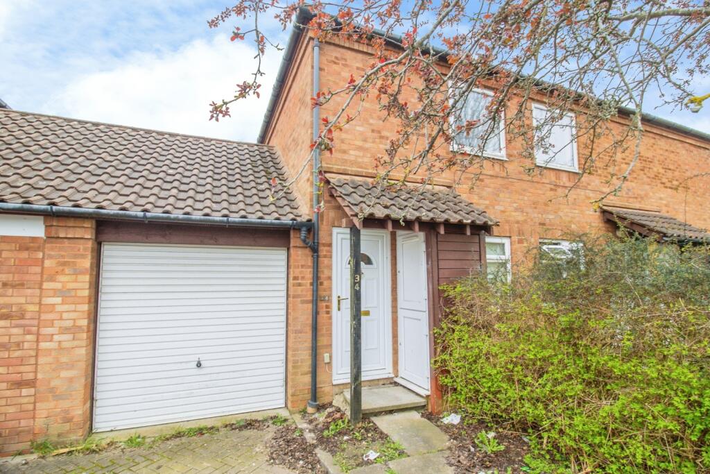 Main image of property: Fletchers Mews, Neath Hill, Milton Keynes, Buckinghamshire, MK14