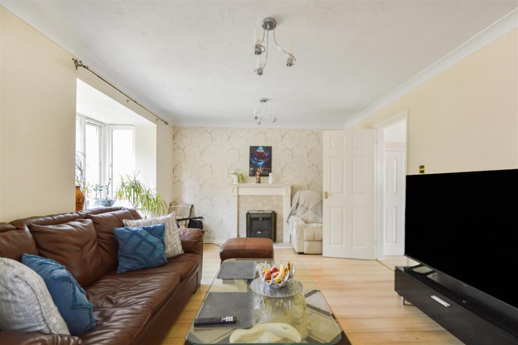 House in West Suffolk, Haverhill - View 3