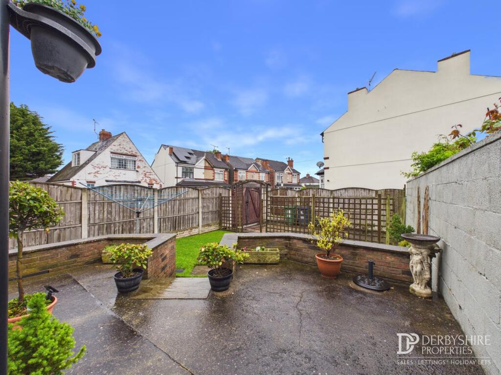 Mansfield Road, Alfreton, DE55 photo 3