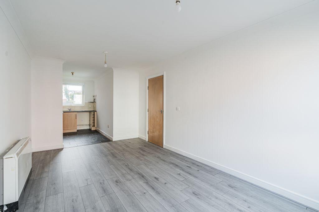 Apartment in Edinburgh - View 3