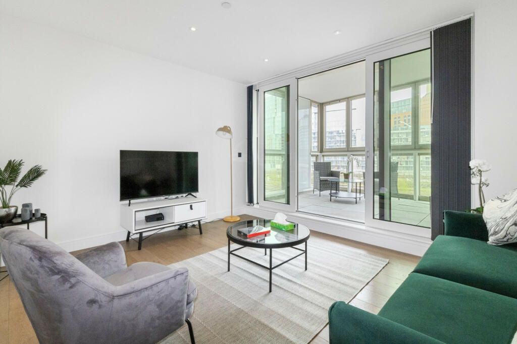 2-bed flat on Cascade Court, 1 Sopwith Way, London, SW11, £910,000
