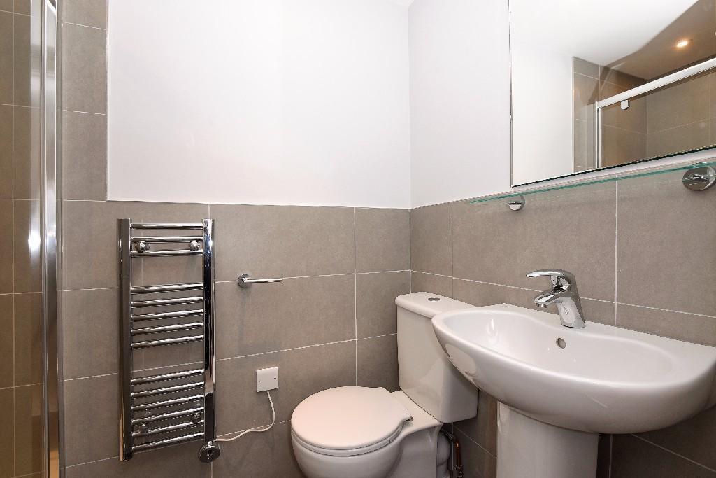 Apartment in Leeds - More