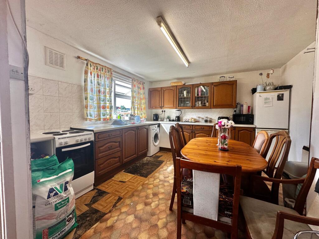 Oak Way, Littledean, Cinderford photo 4