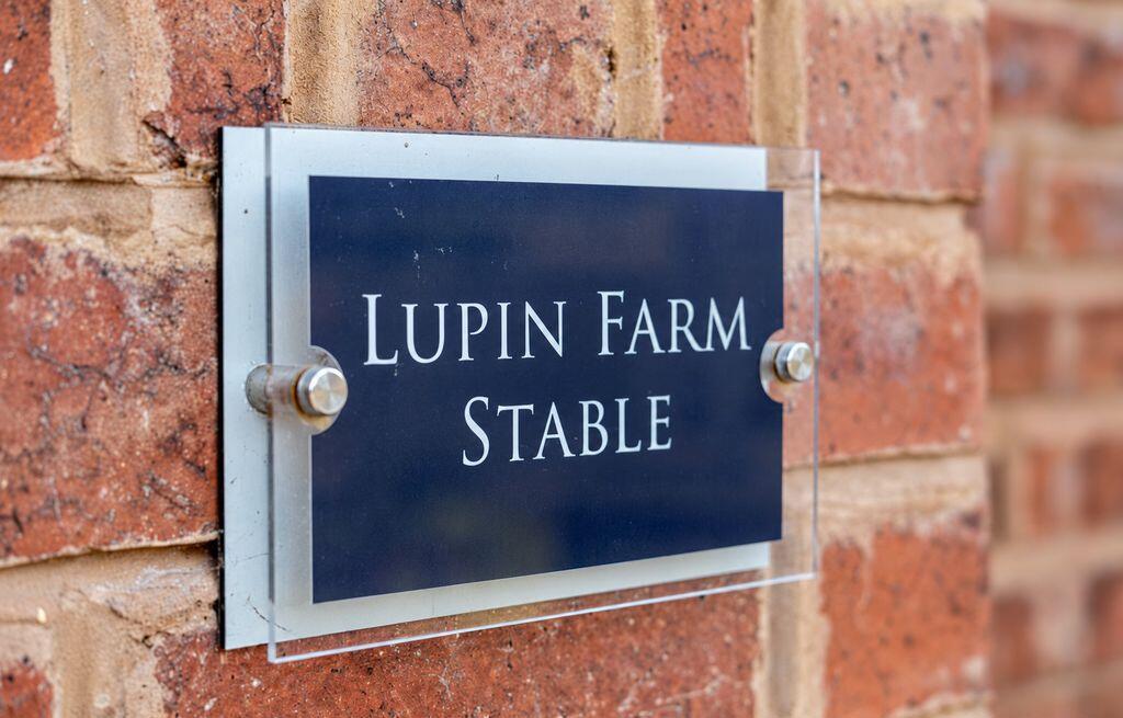 Main image of property: Lupin Farm Stable, Alrewas Road, Burton-On-Trent, DE13 7HP