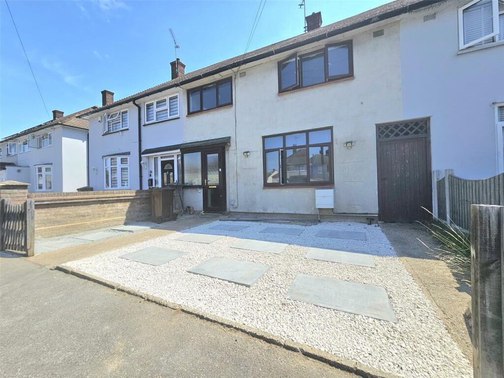 Main image of property: Eskley Gardens, South Ockendon, Essex, RM15