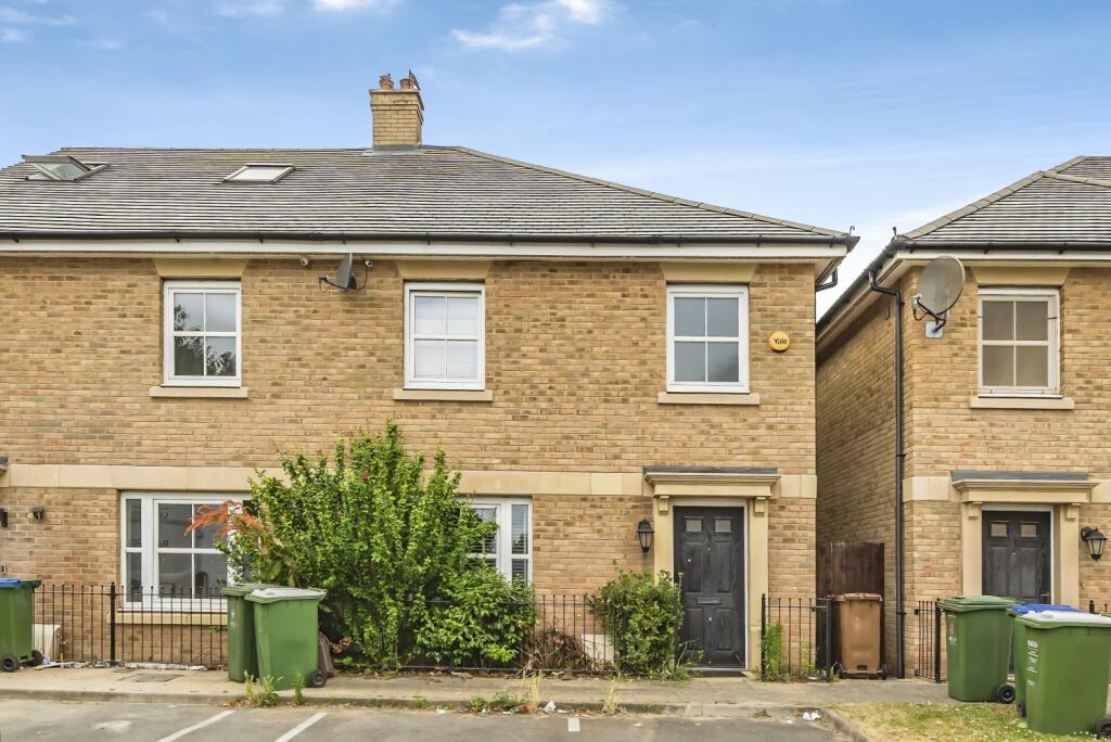 Main image of property: Rainbow Road Erith DA8