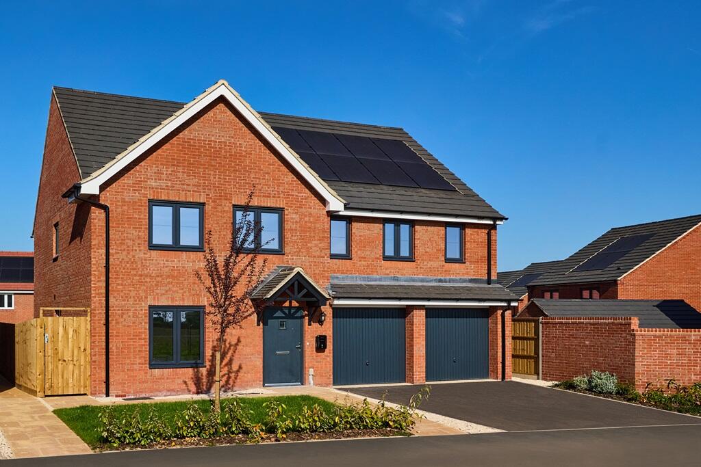 Main image of property: Tamworth Road,
Keresley,
CV7 8JG