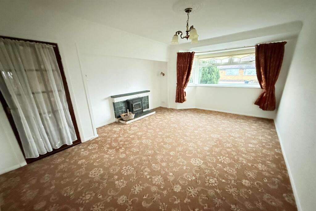Birchdale Road, Paddington, WA1 3ER photo 3