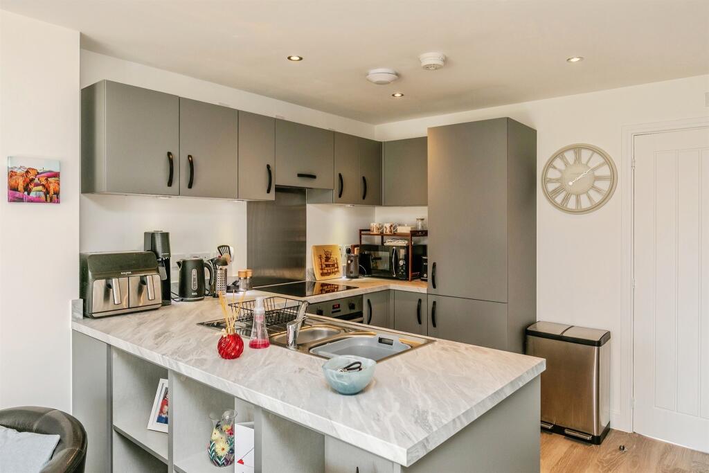 House in Bristol, North Somerset - View 6