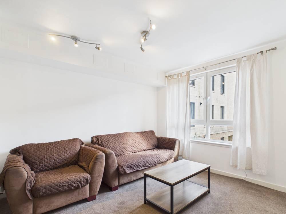 Apartment in Edinburgh, West Pilton/West Granton - View 4