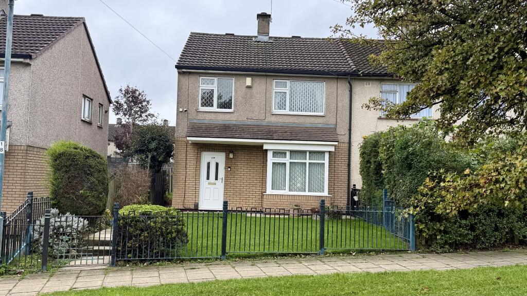 Broadstone Way, Bradford, BD4 photo 2