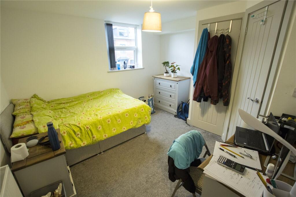 5 bedroom house for rent