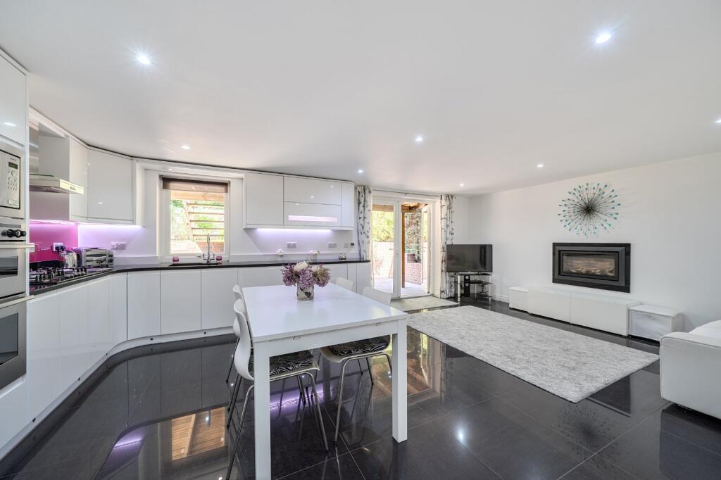 House in Southampton, Bevois Mount, Banister's Park - View 4