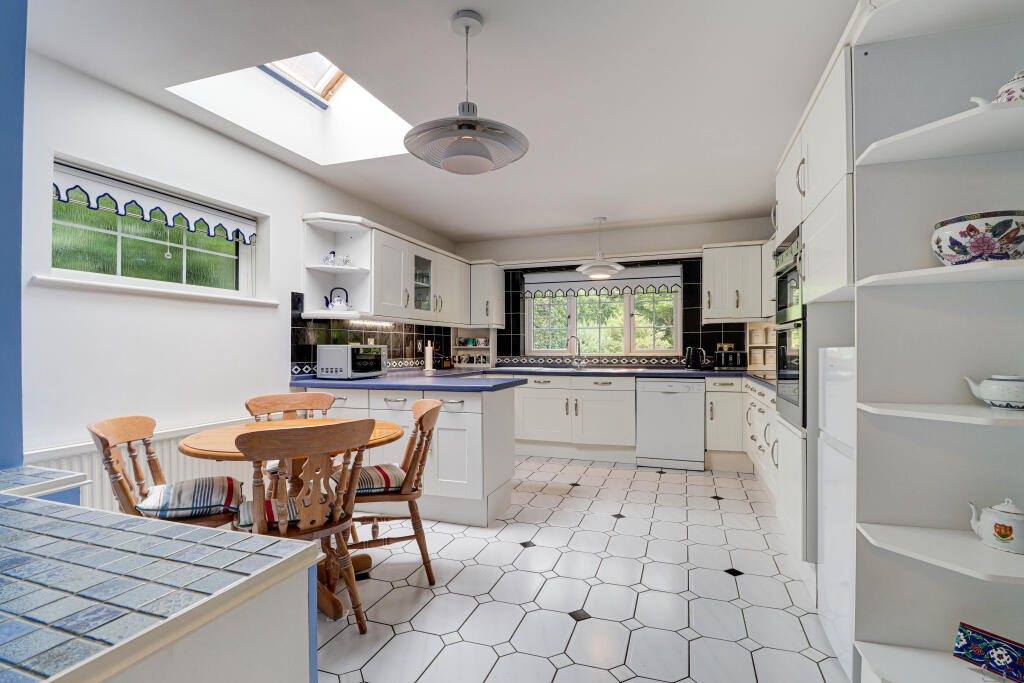 Leycroft Way, Harpenden, AL5 - View 6