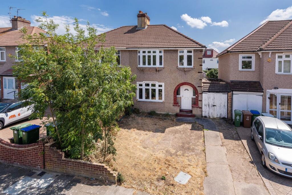 Main image of property: Stapleton Road, Bexleyheath, DA7