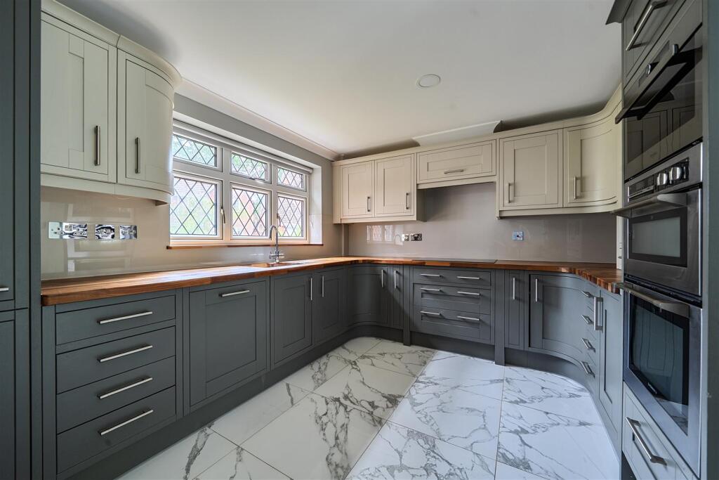 Hanoverian Way, Whiteley - View 3