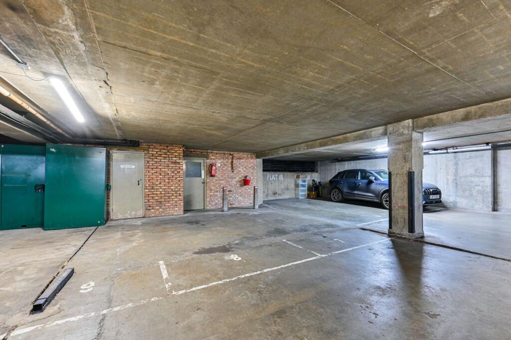 Old Brompton Road, SW5 0BP, Earls Court, SW5 photo 3