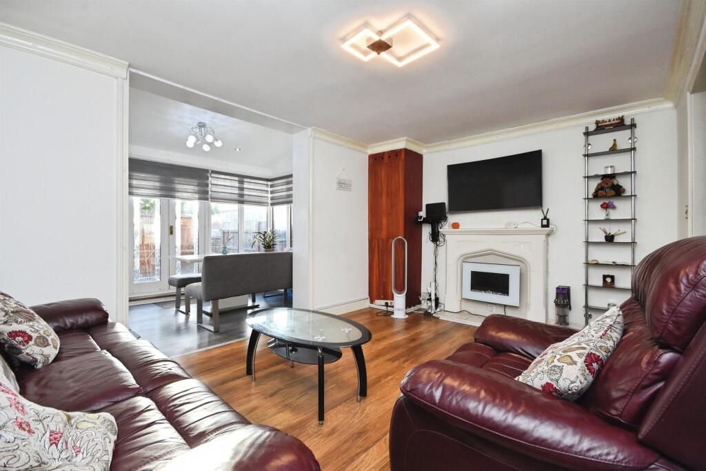 House in Romford - View 5