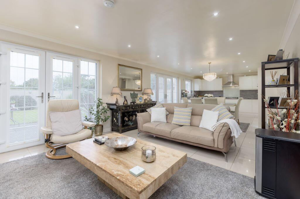 91 Craigentinny Avenue, Edinburgh, EH7 6RH photo 3