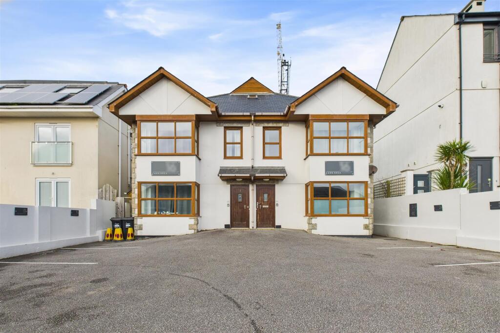 Main image of property: Edgcumbe Gardens, Newquay