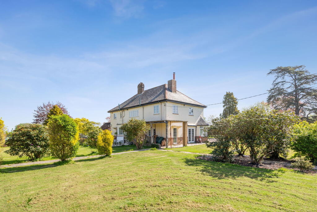 House in Yeovil, Yeovil Without - View 3
