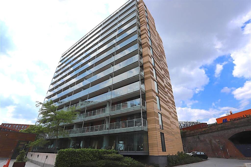 Apartment in Manchester, Greater Manchester - View 2