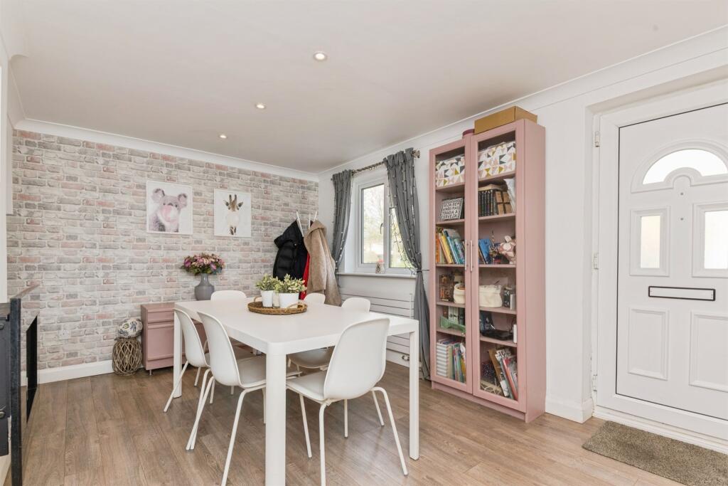 Campernell Close, Brightlingsea, Colchester - View 4