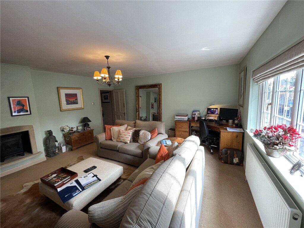 Churchfield Road, Chalfont St Peter – pohled 3