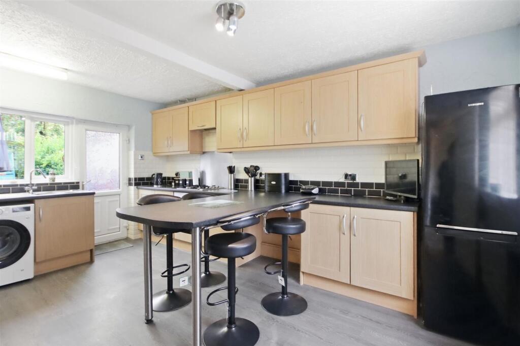 House in Chesterfield, Staveley CP - More