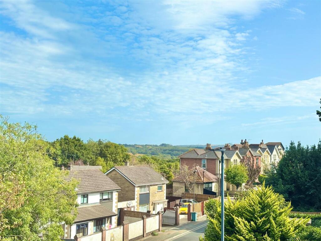 Apartment in Portsmouth - View 5