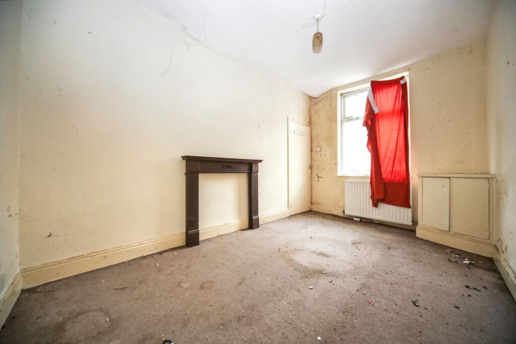 House in Wigan, Spring View - View 4