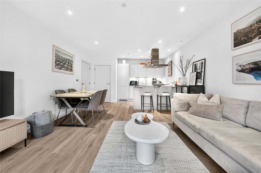 Apartment in London - View 5