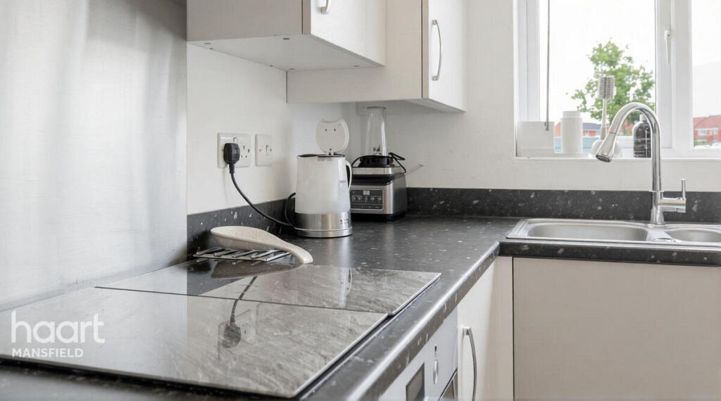 House in Nottingham - View 5