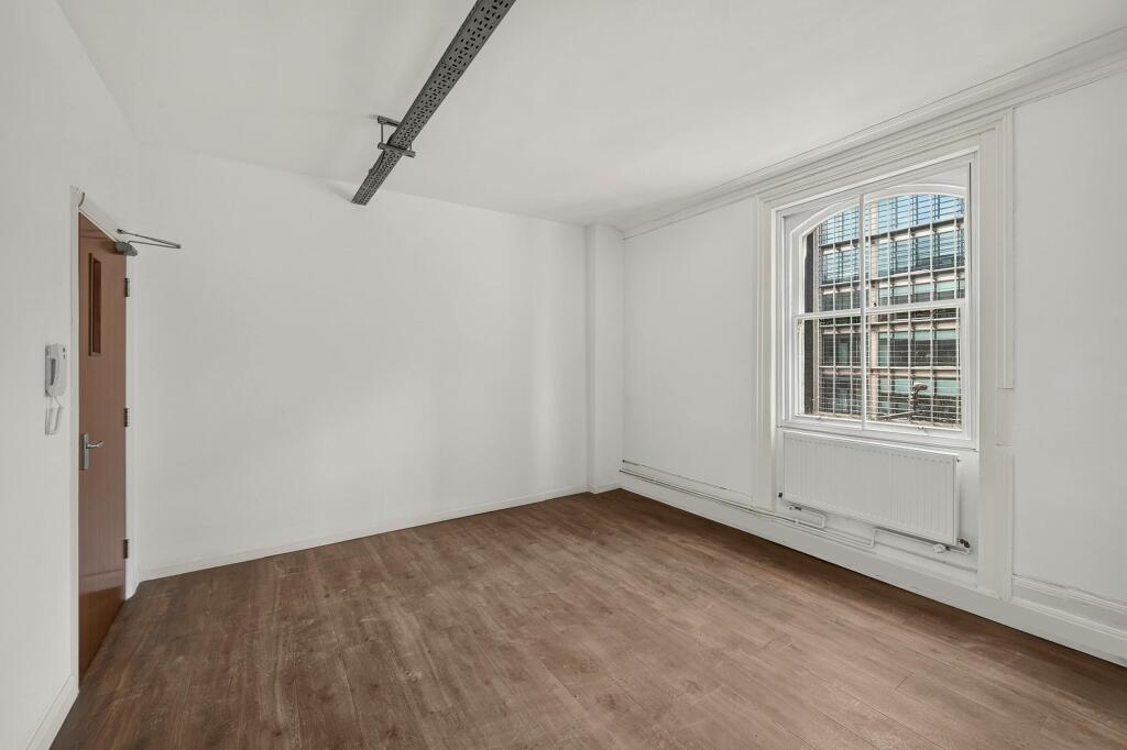 bedroom 3.jpg