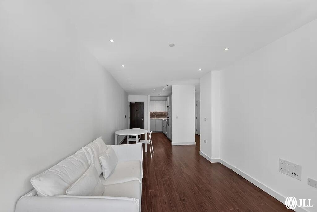 Apartment in London - More