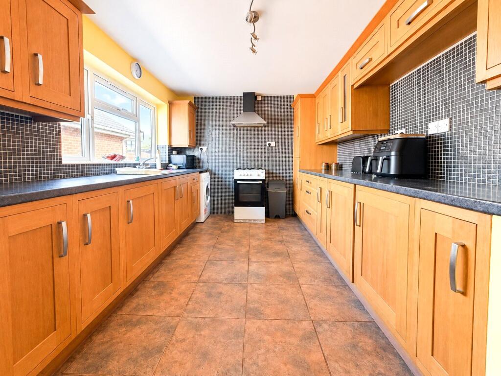 Havage Close, Highbridge, Somerset, TA9 photo 4