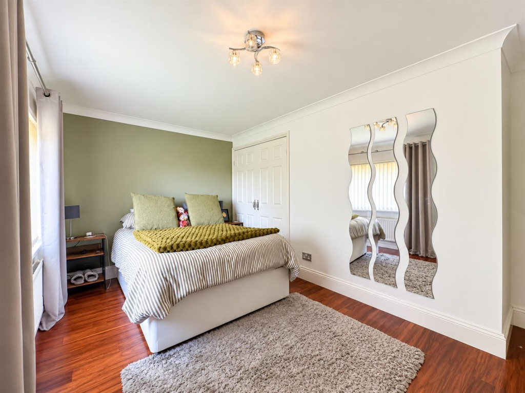 Apartment in Northampton, North Northamptonshire - View 4
