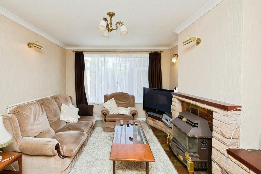 House in Derby, Mickleover - View 4