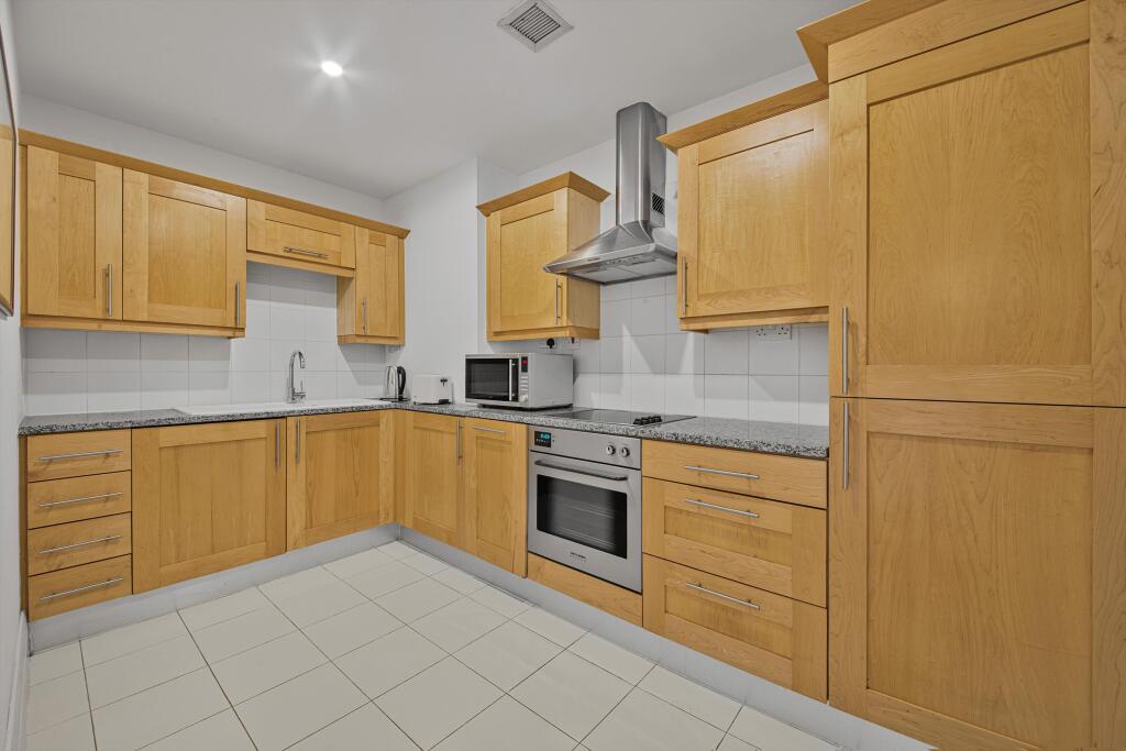 Apartment in London - View 3