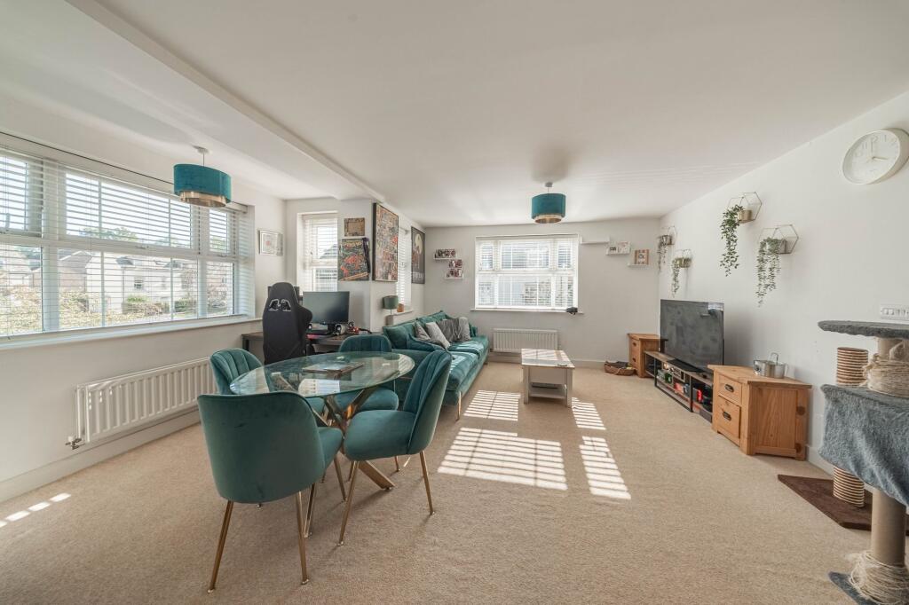 Apartment in Redhill - View 5