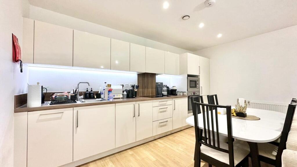 Apartment in London - View 5