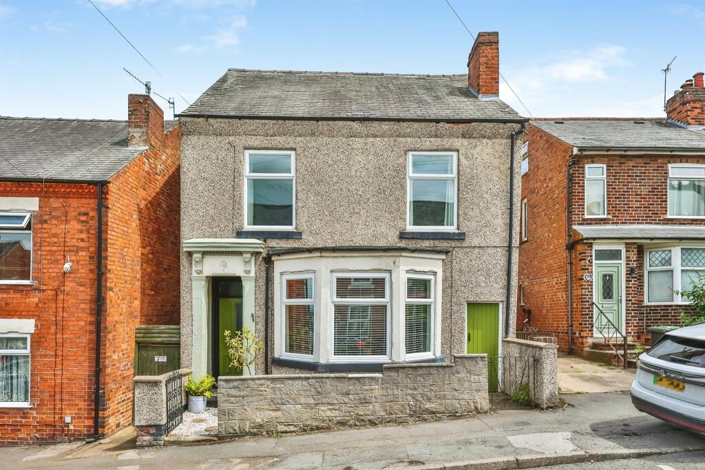 Main image of property: Lynncroft, Eastwood, Nottingham
