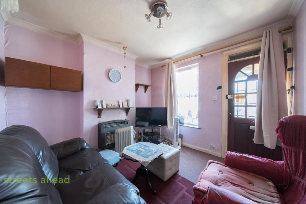 House in Croydon - View 4