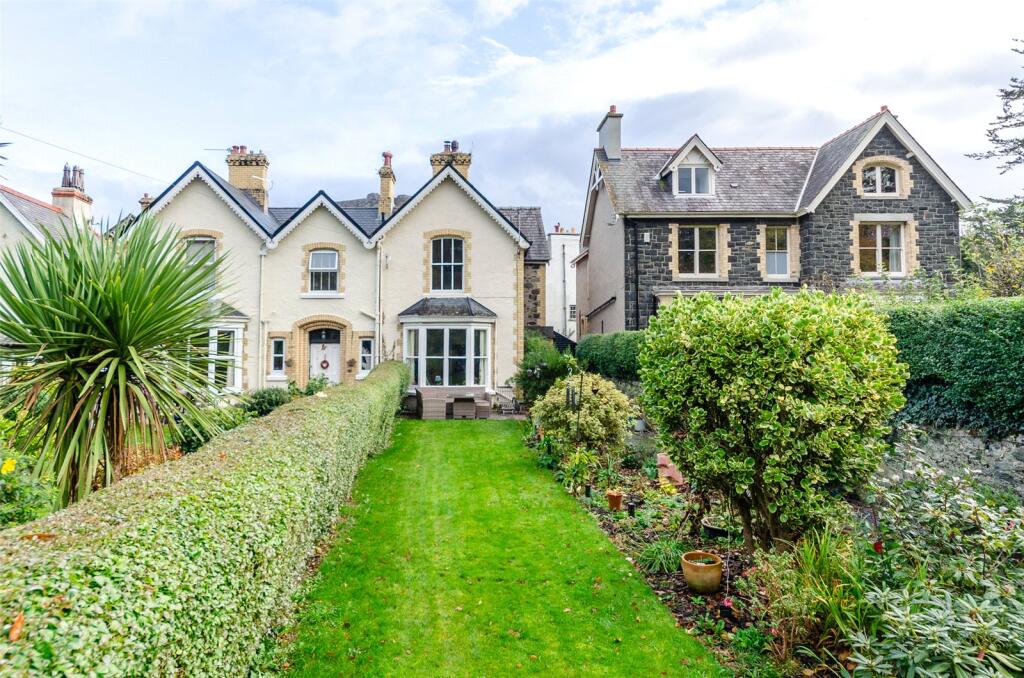 3-bed semi-detached on Station Road, Llanfairfechan, Conwy, LL33, £375,000
