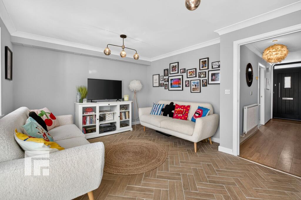 House in Cardiff, Parc Plymouth, Radyr and Morganstown - View 5