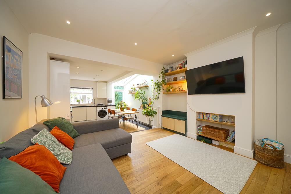 Heath Road, St. Albans - View 2