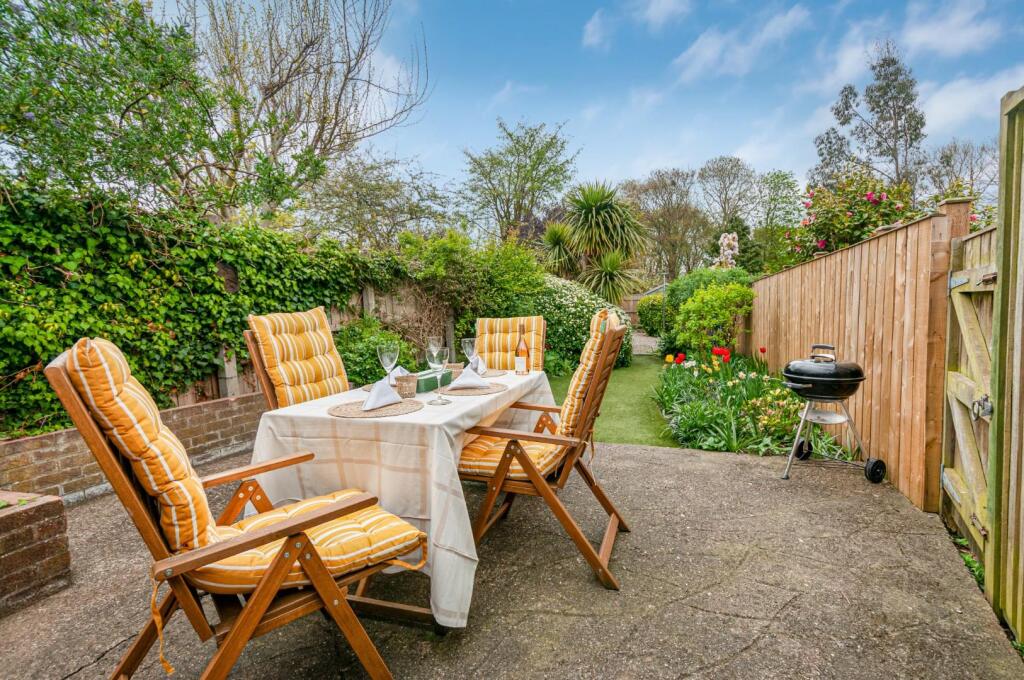 House in York - View 3