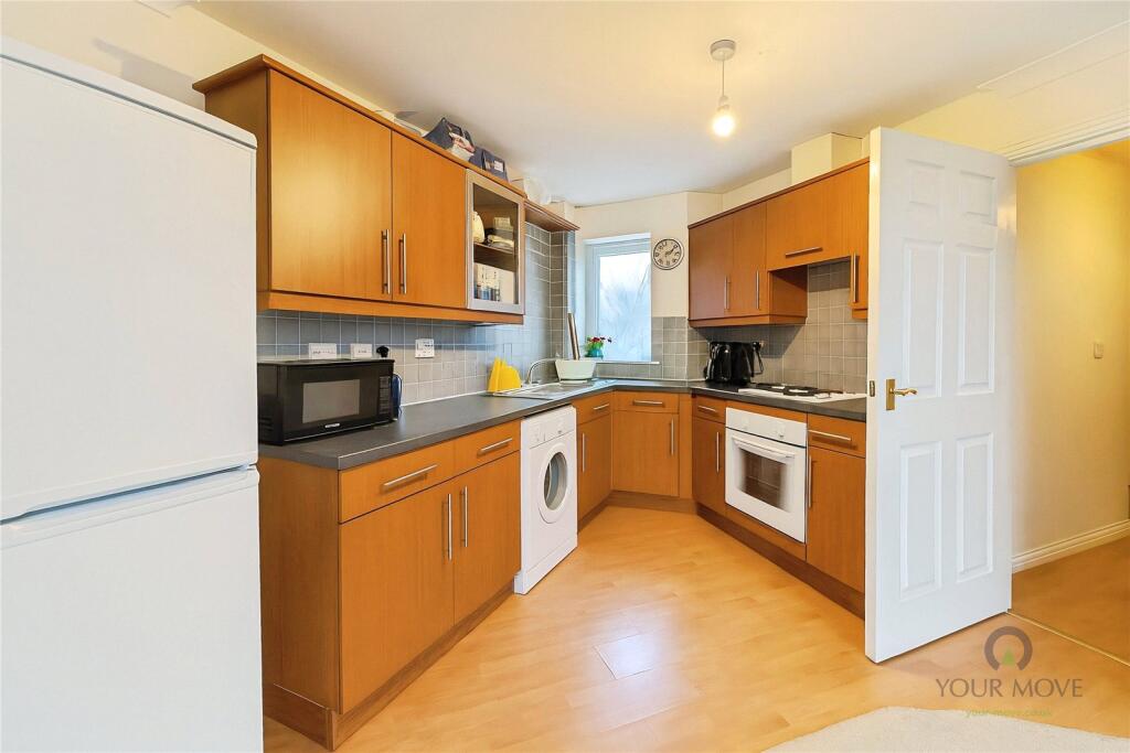 Teasel Crescent, London, SE28 photo 3